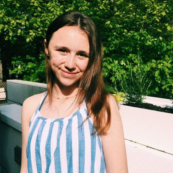 Meet your Posher, Roxane - Picture 1 of 1